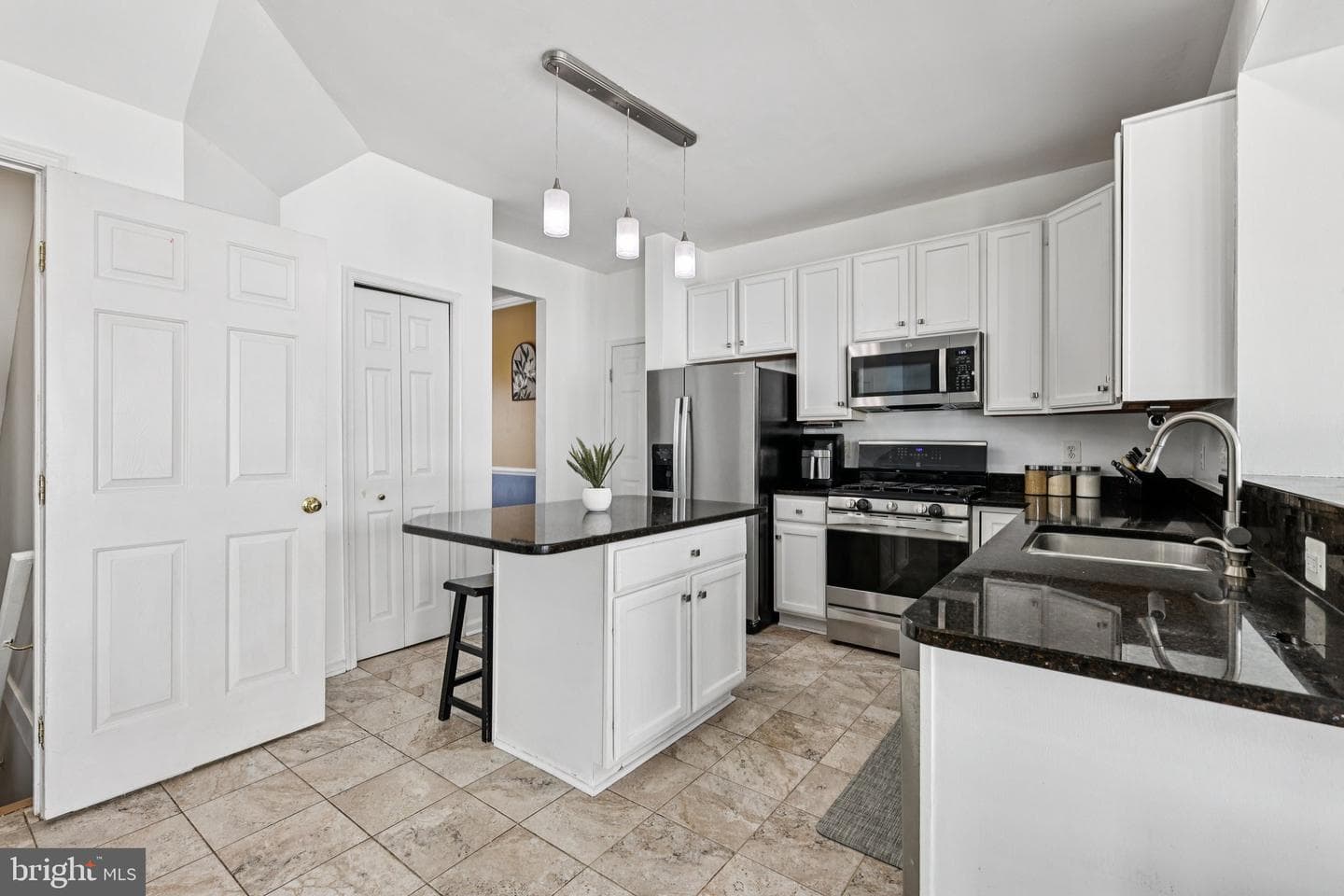 12232 Piney Lane photo 8
