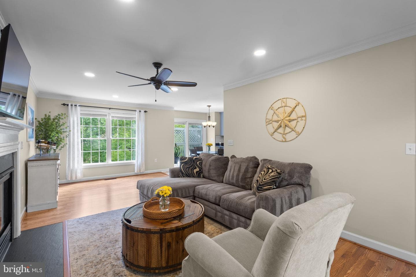 243 Windward Court photo 8