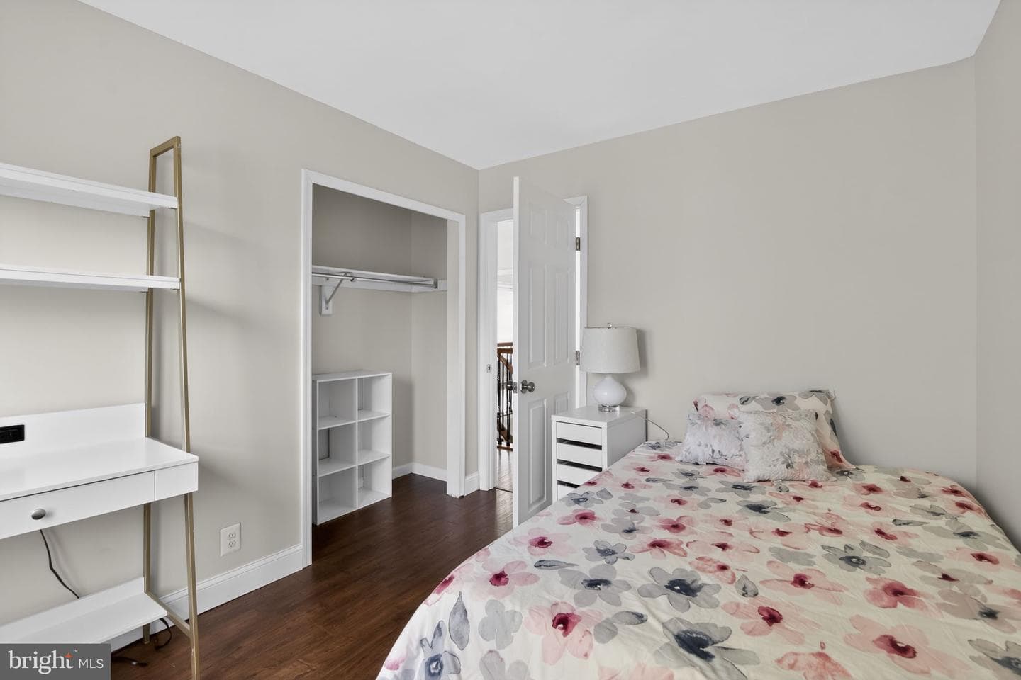719 Acorn Court photo 14