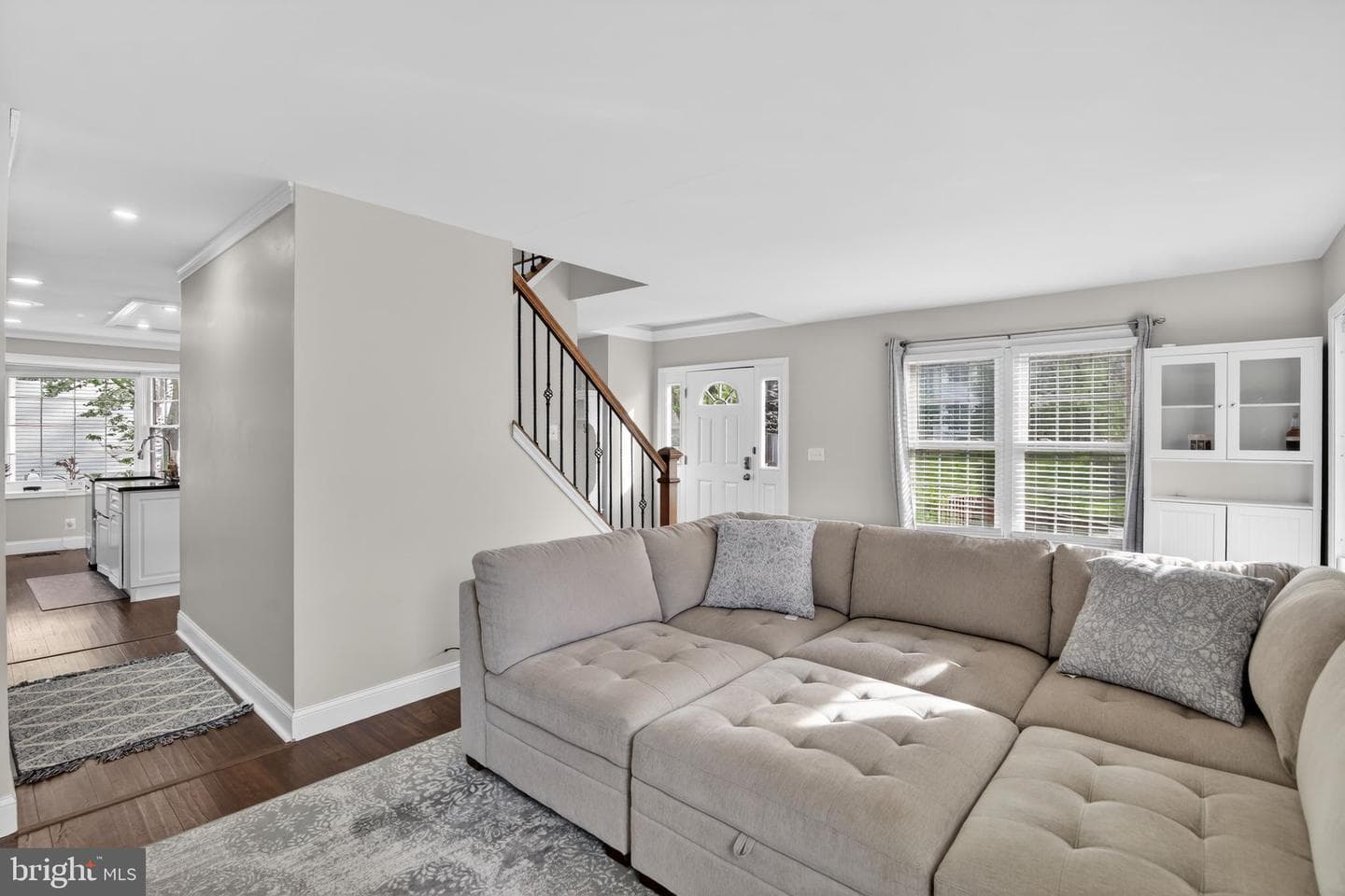 719 Acorn Court photo 7
