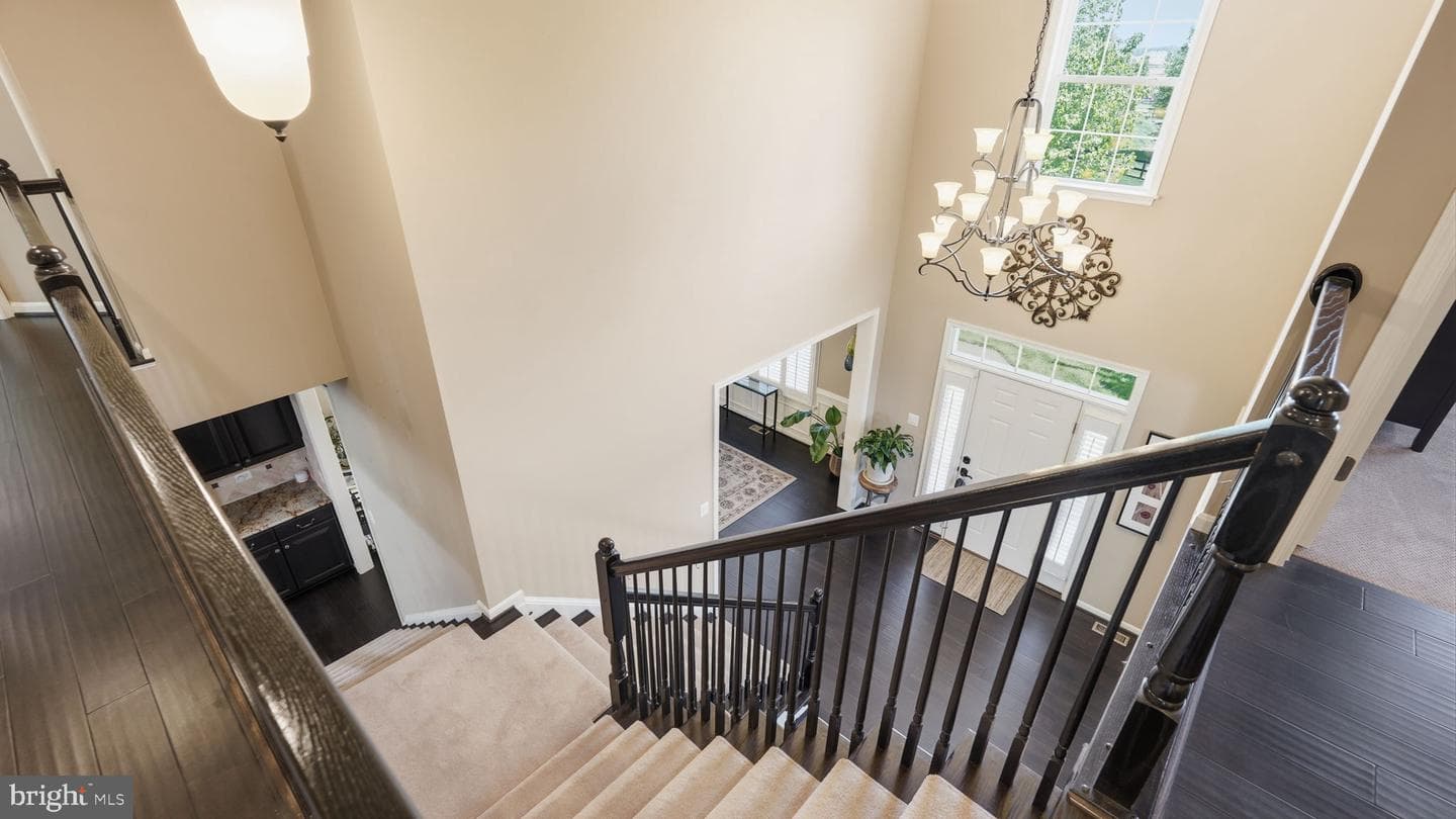 8025 Side Hill Drive photo 27