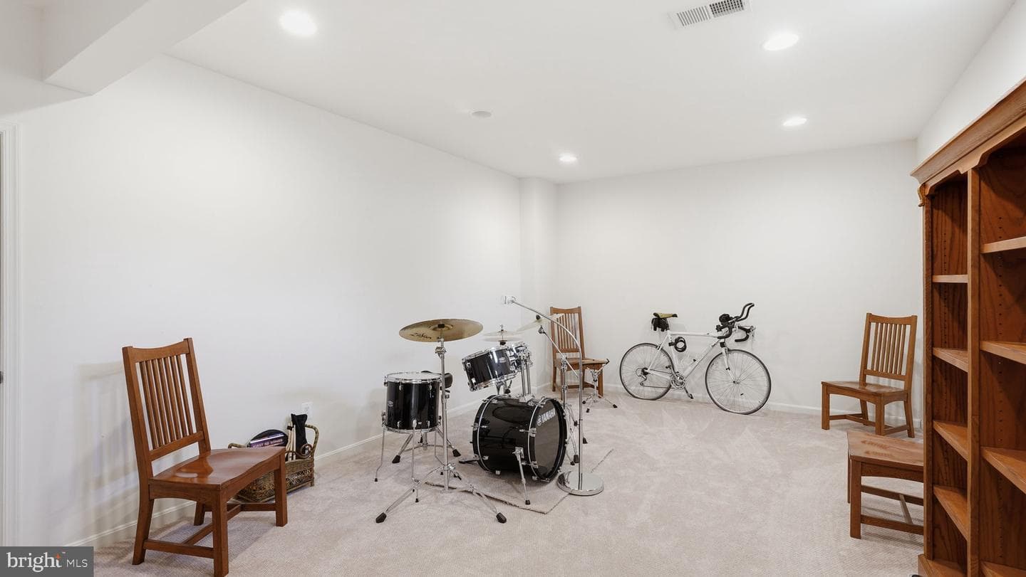 8025 Side Hill Drive photo 45