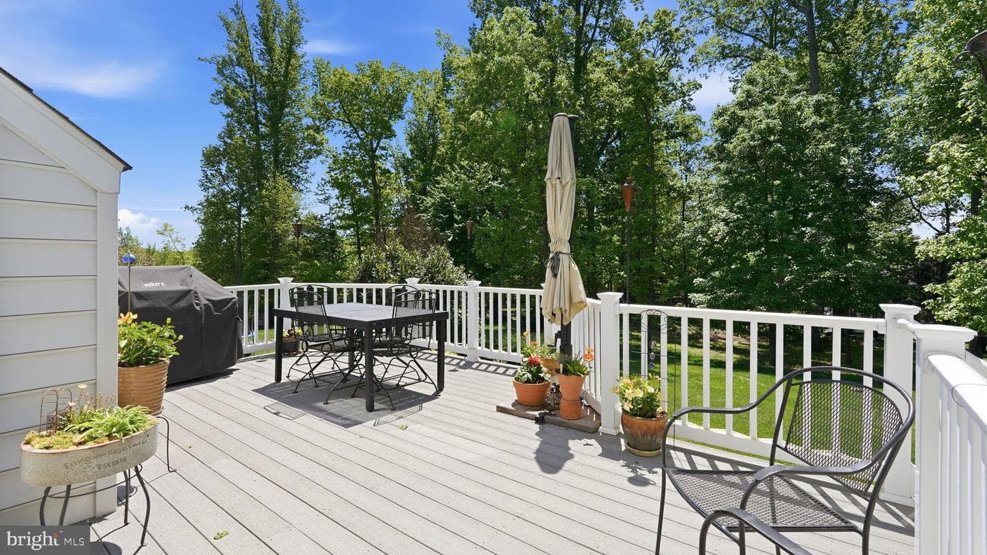 8025 Side Hill Drive photo 48