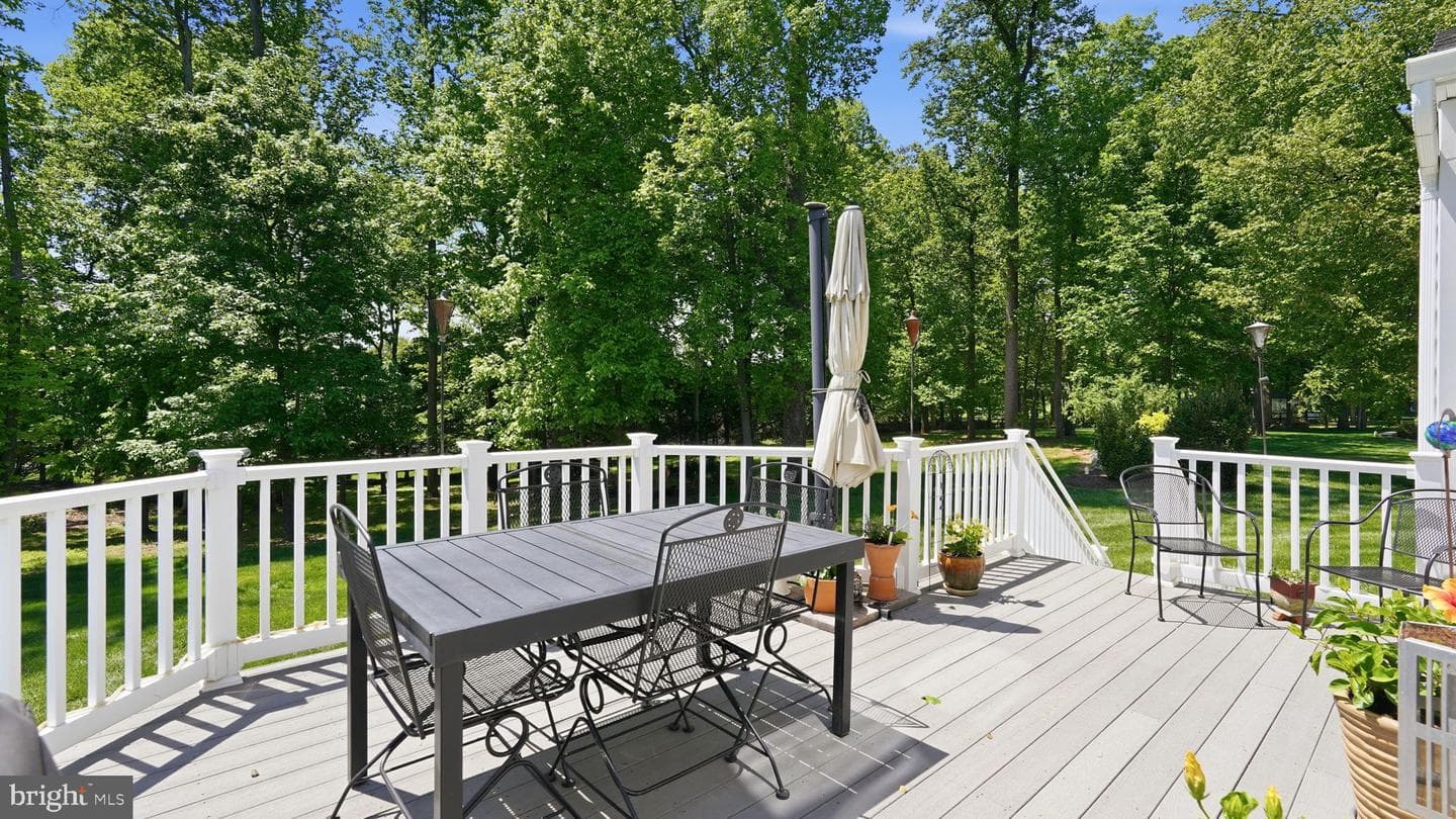 8025 Side Hill Drive photo 49