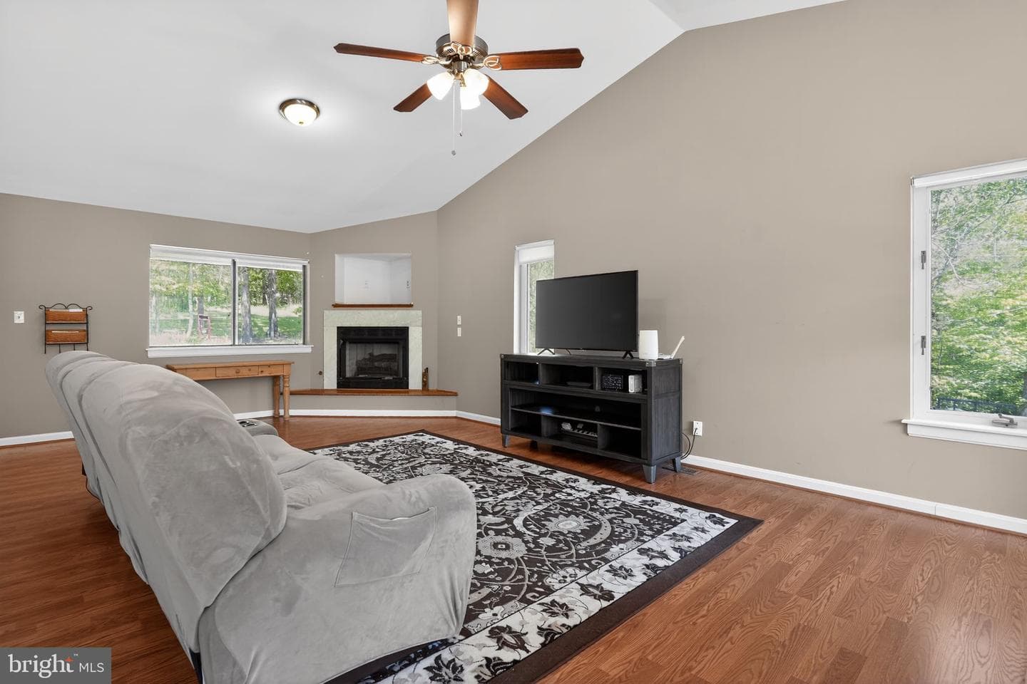 8427 Springs Way Place photo 12