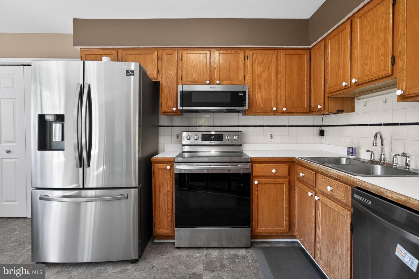 8427 Springs Way Place photo 13