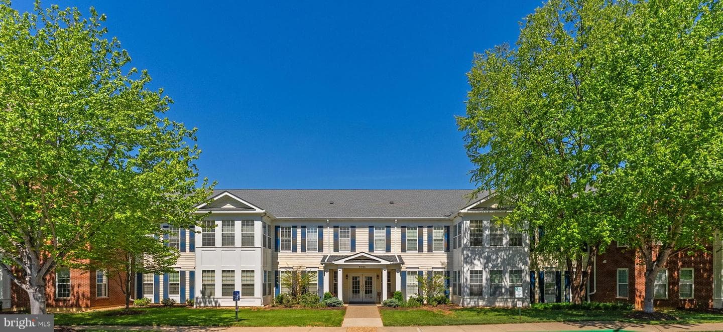 6704 Holly Farm Lane #112, Warrenton