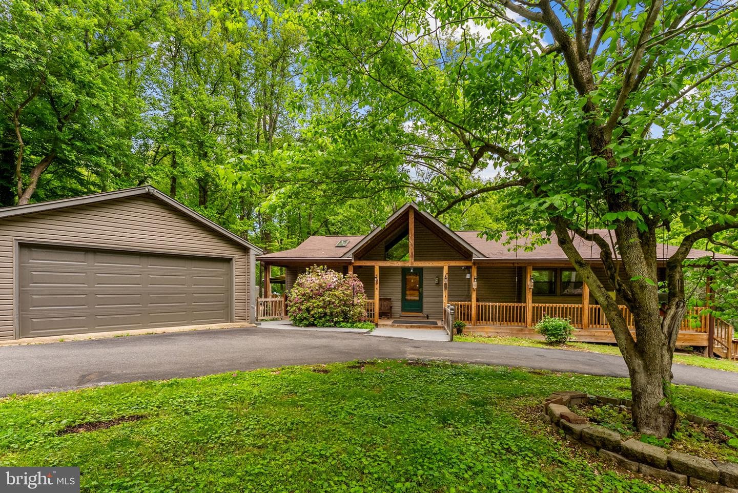 5662 Linden Court photo 4