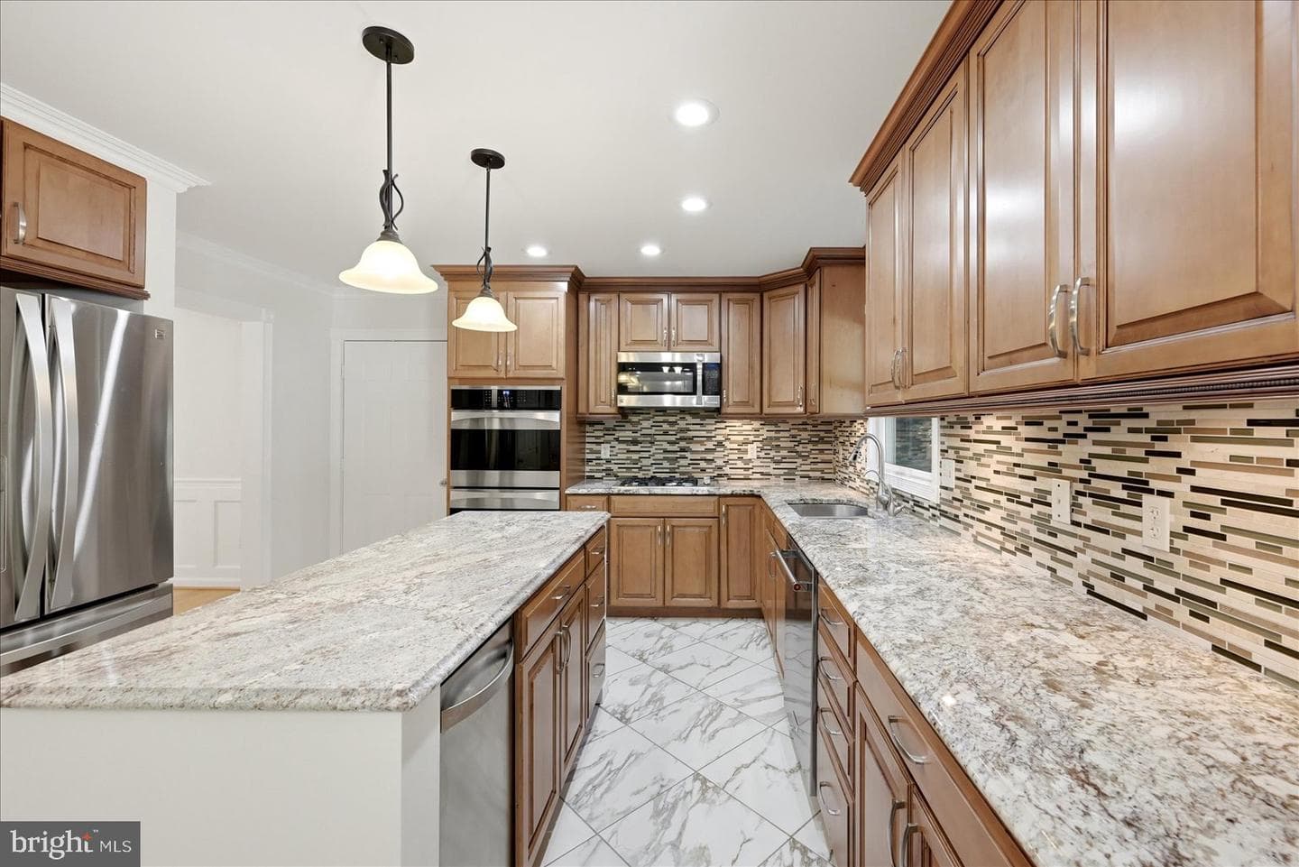 9516 Primrose Lane photo 8