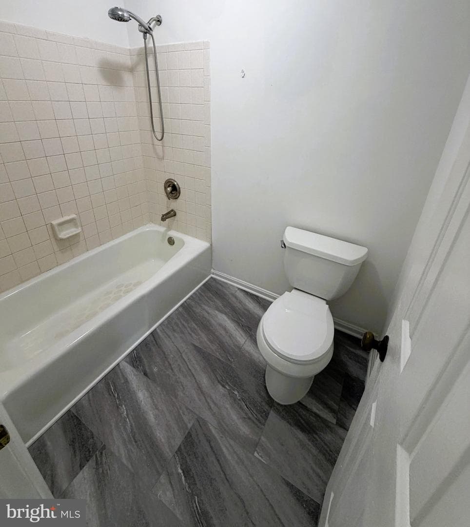 6990 Ivy Hill Drive photo 19