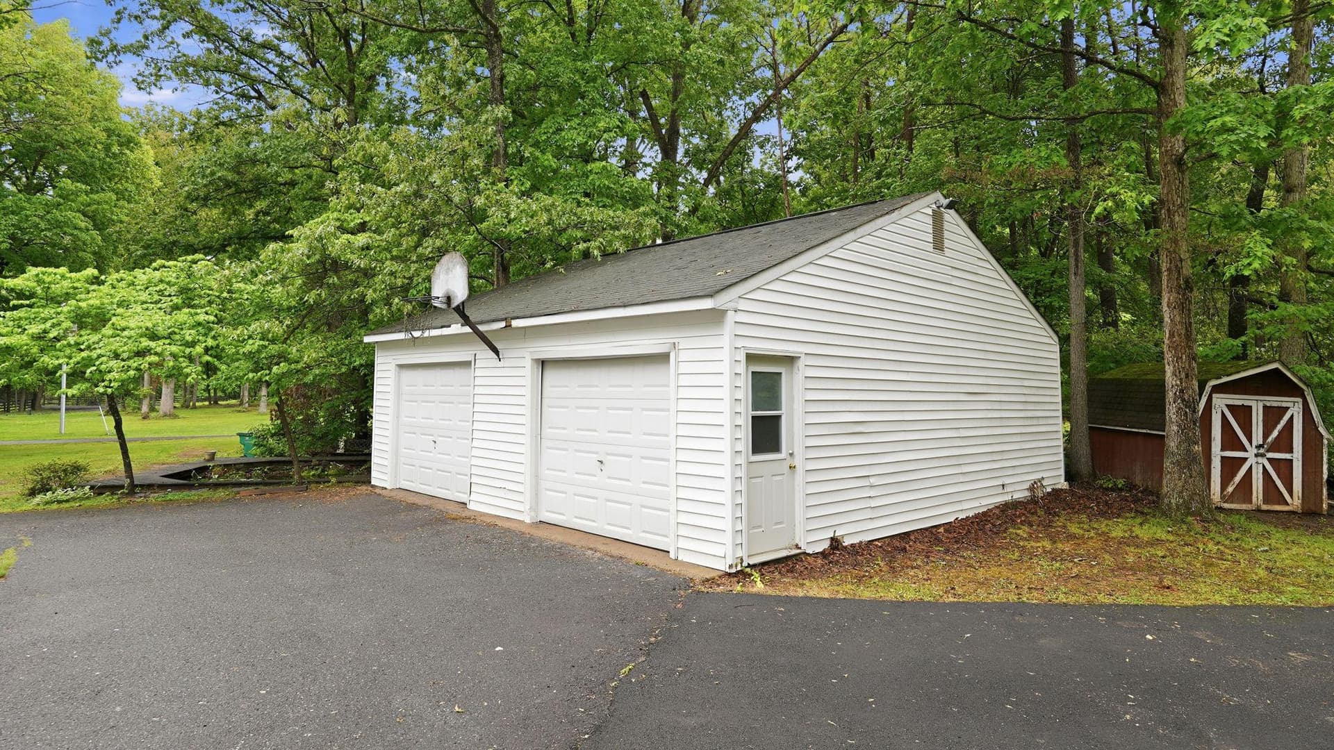 10550 Brent Town Road photo 3