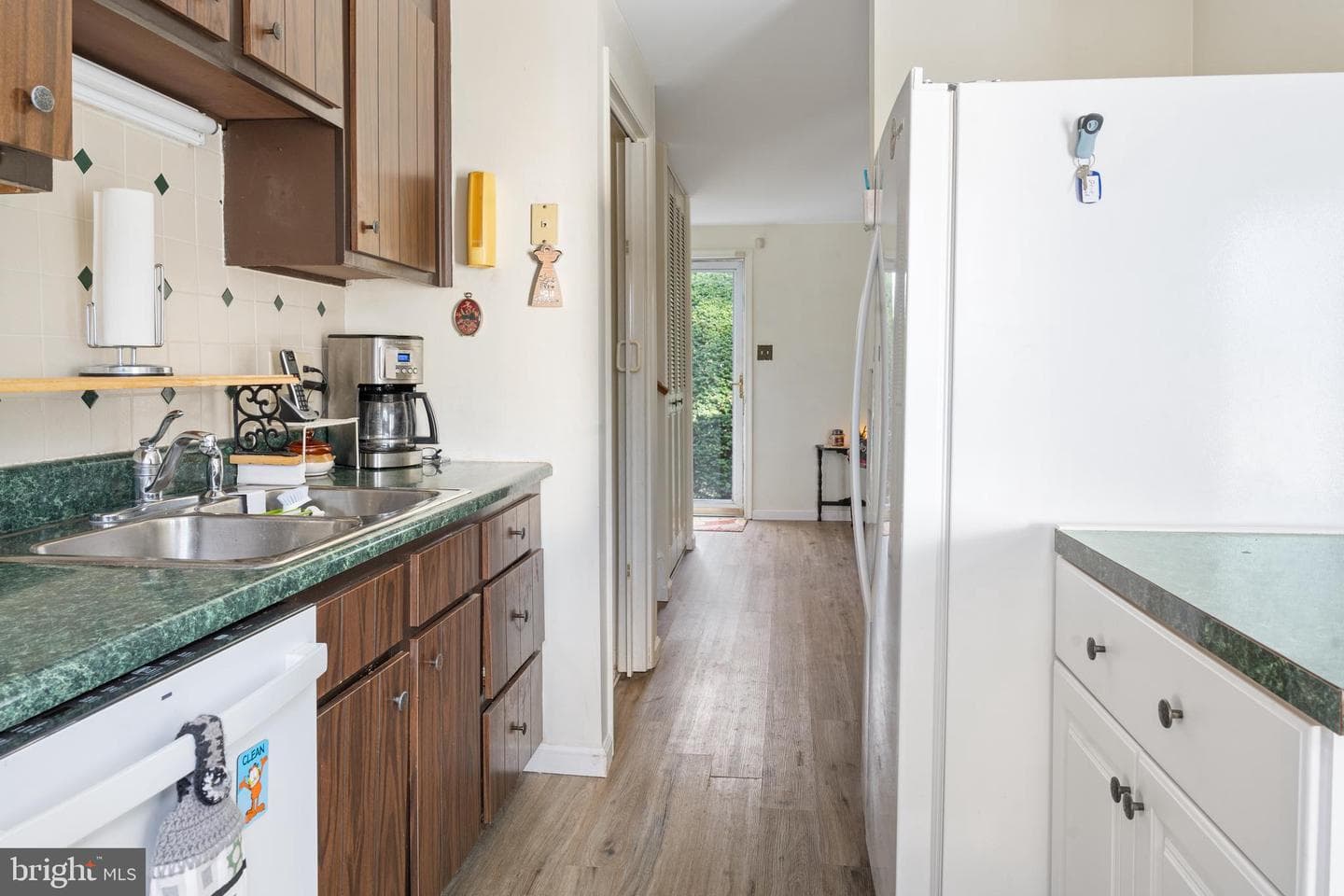 6439 Lancaster Drive photo 13