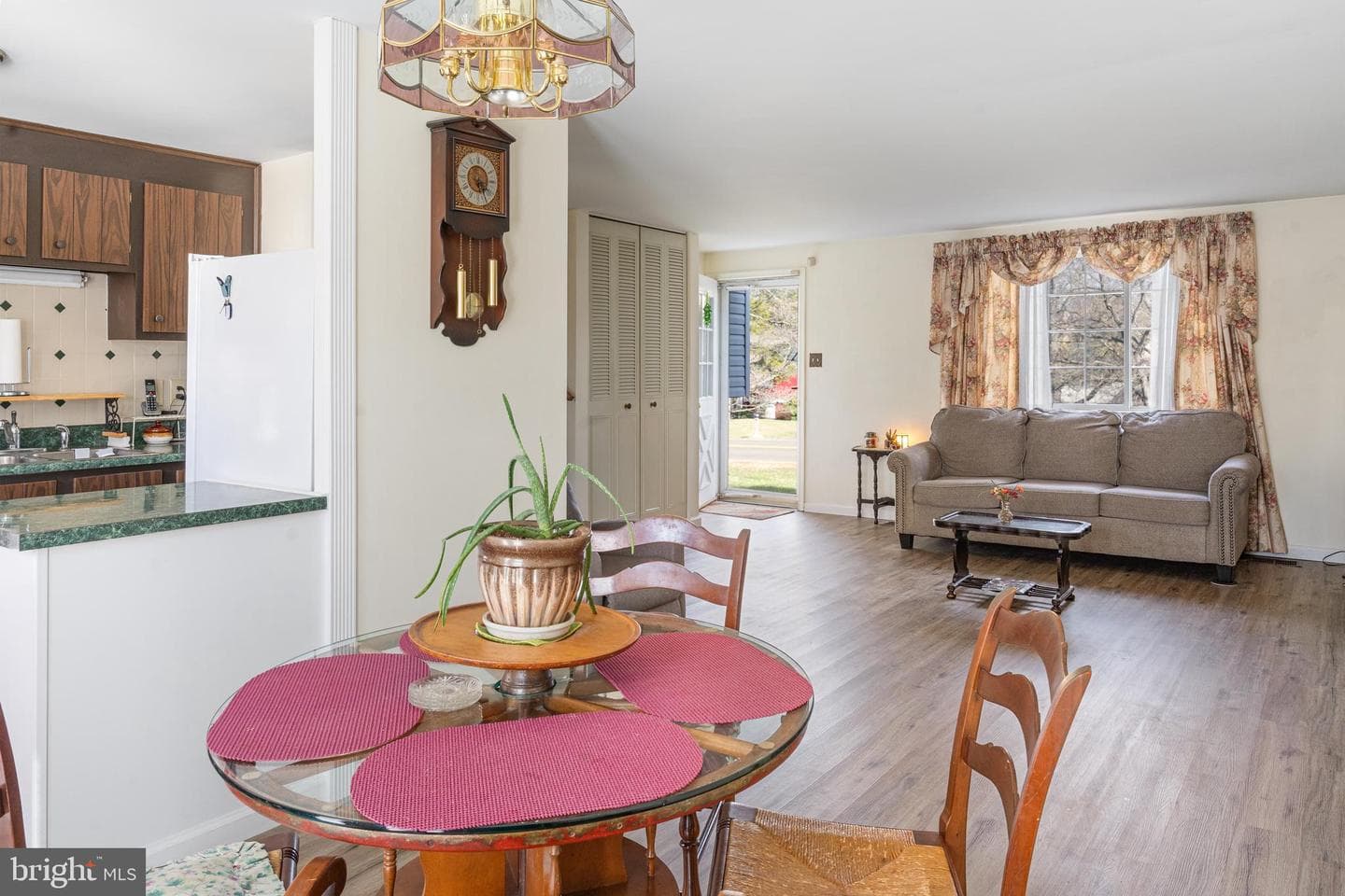 6439 Lancaster Drive photo 8