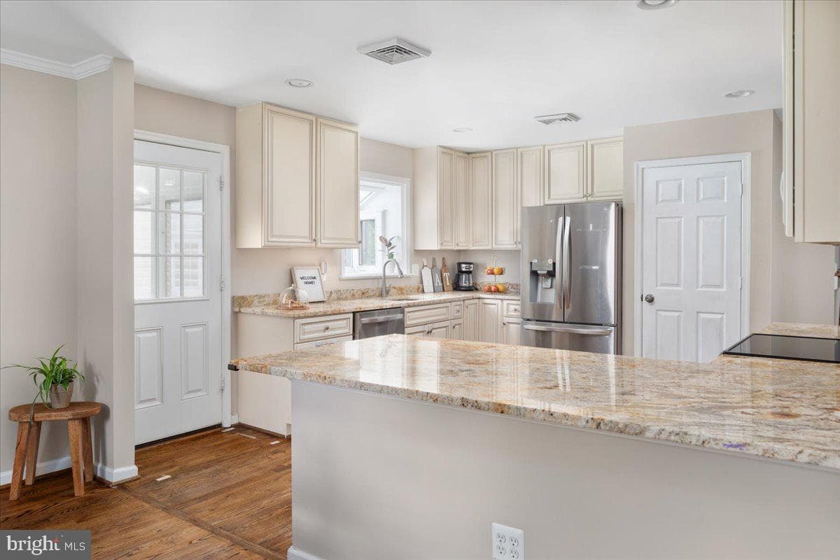5078 Rock Springs Rd. photo 8