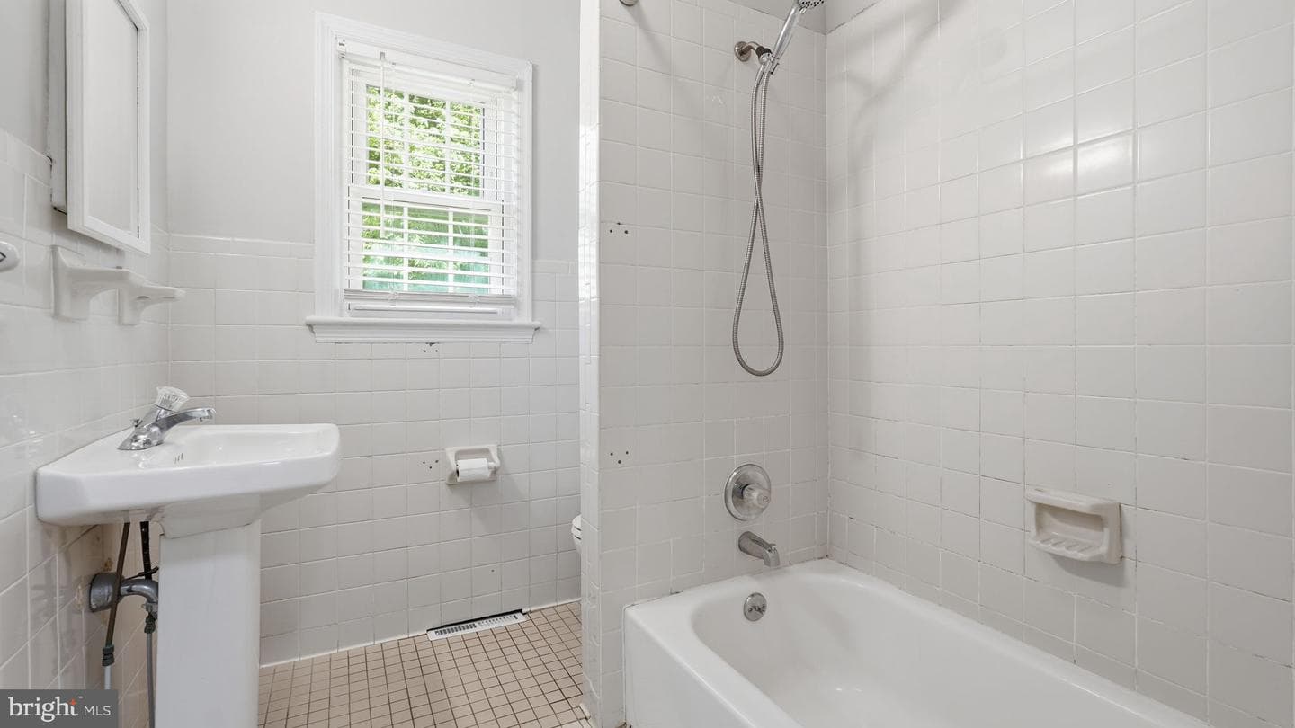 6499 Briggs Road photo 22