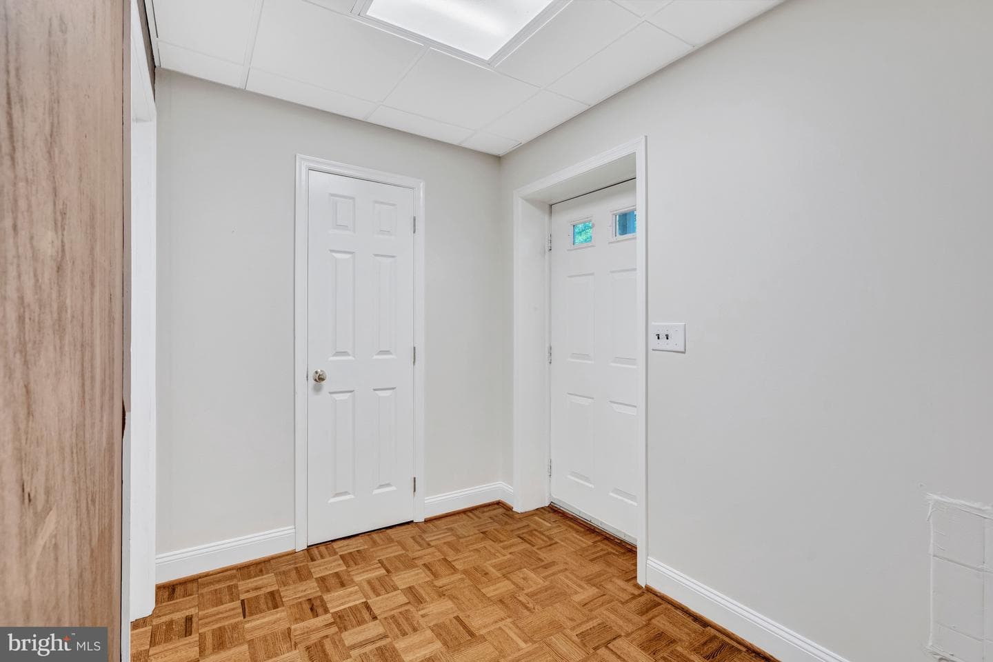 2429 Cromwell Road photo 63