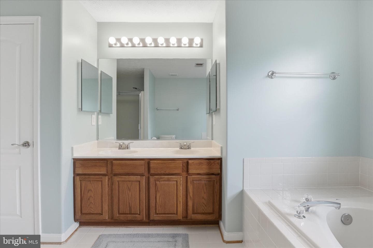 265 Fox Chase Street photo 32