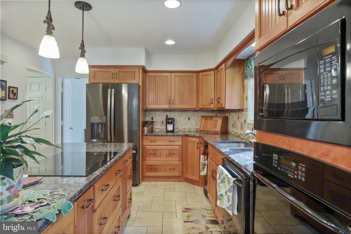 9387 Covenant Hill Lane photo 7