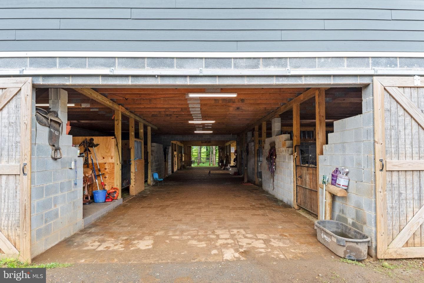 6119 Beach Road photo 80