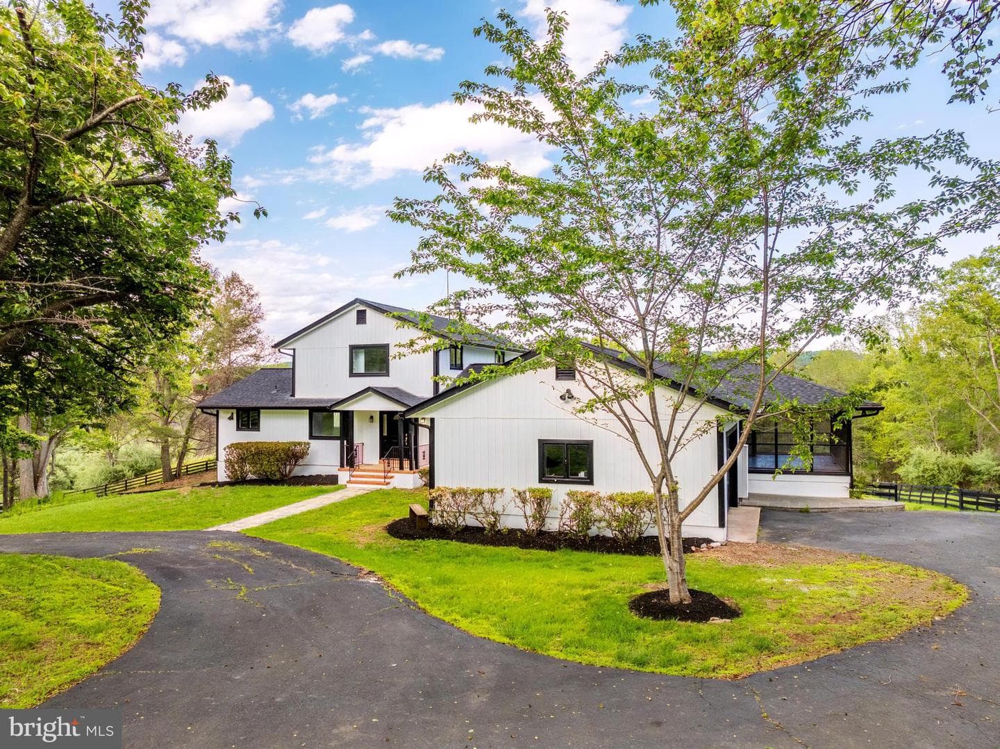 6891 Wilson Road, Marshall