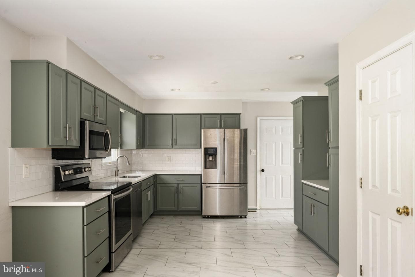 11211 Wolfe Court photo 13