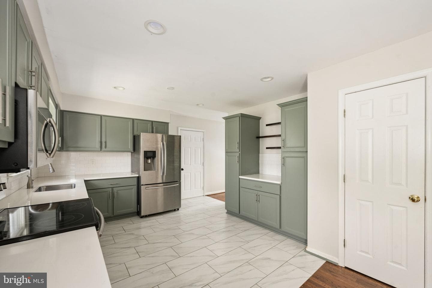 11211 Wolfe Court photo 9