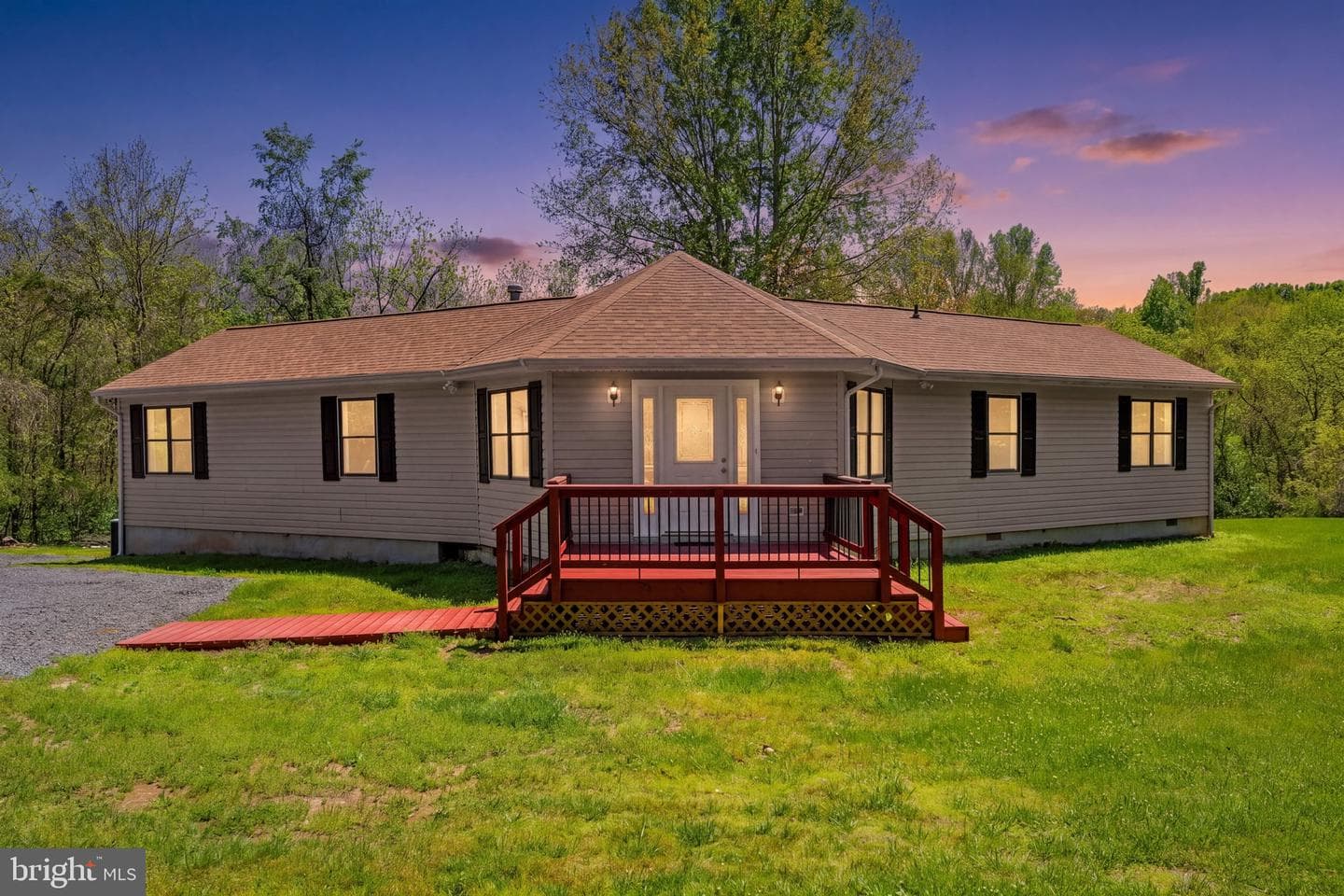 8265 Opal Road, Warrenton