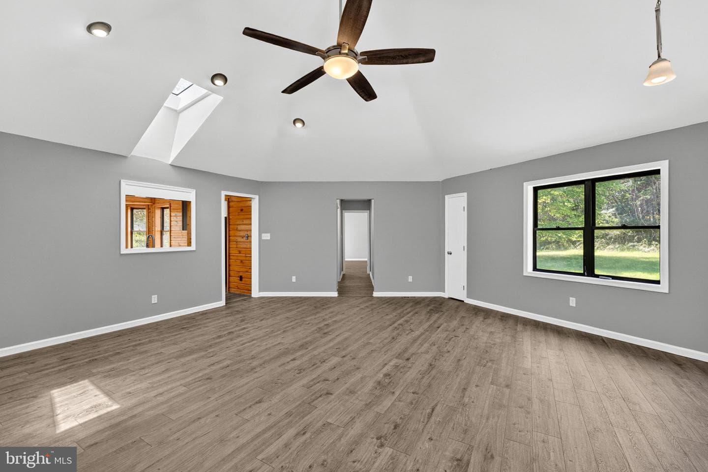 8265 Opal Road photo 11