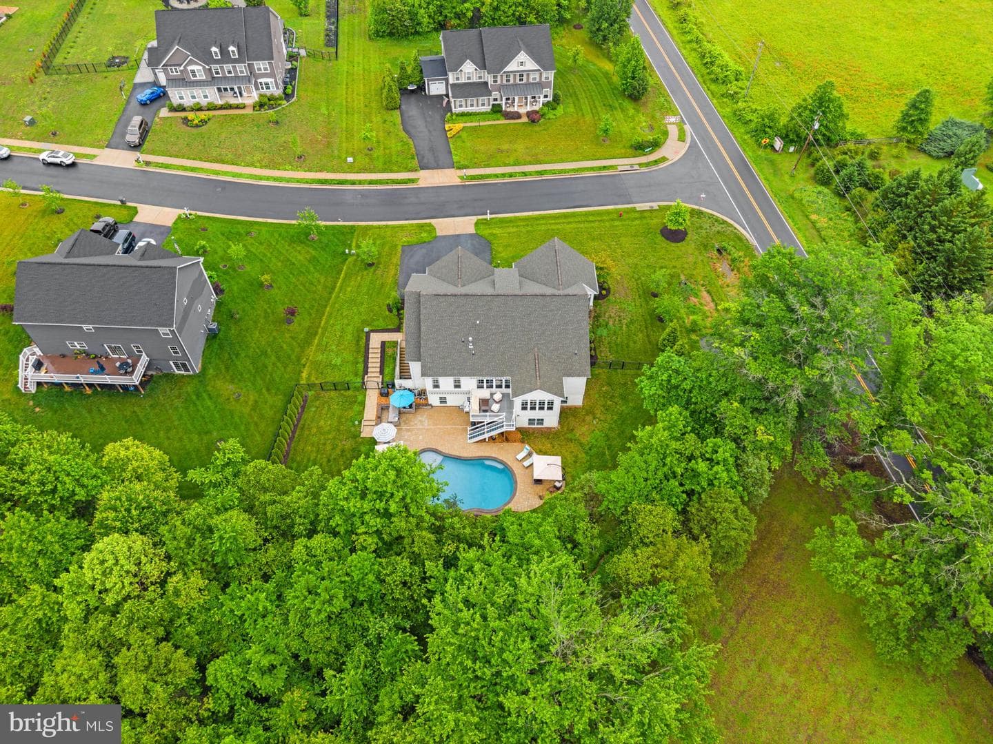 9801 Thoroughbred Road photo 112