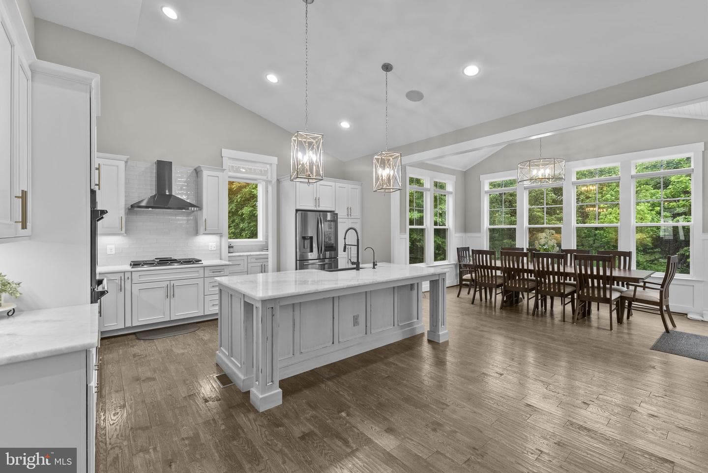 9801 Thoroughbred Road photo 26