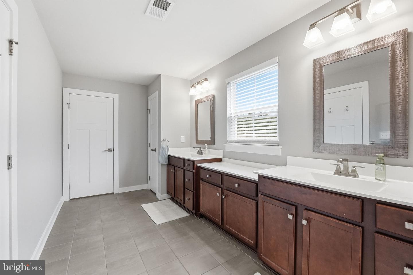 6438 Bob White Drive photo 40