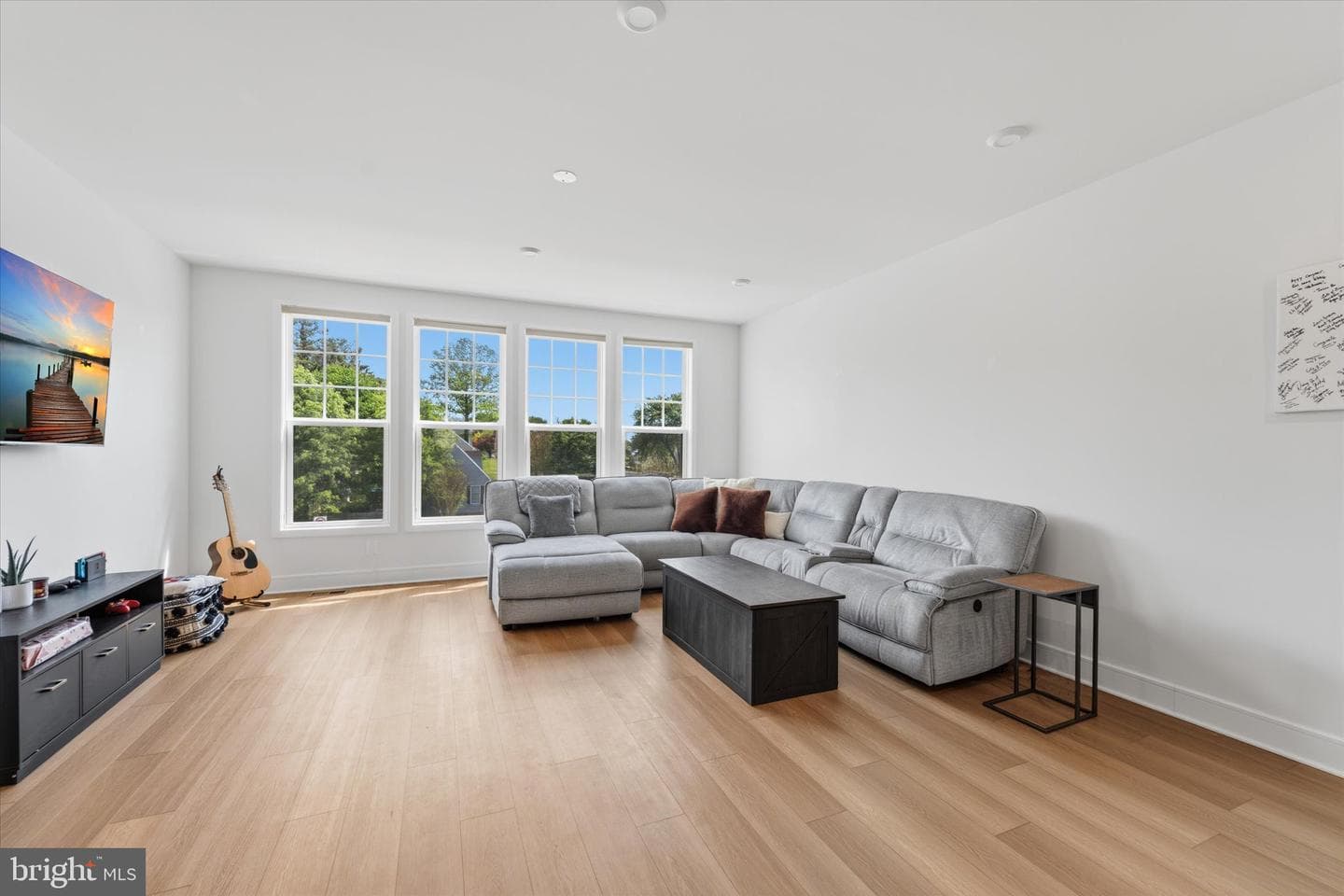 4256 Frost Street photo 14