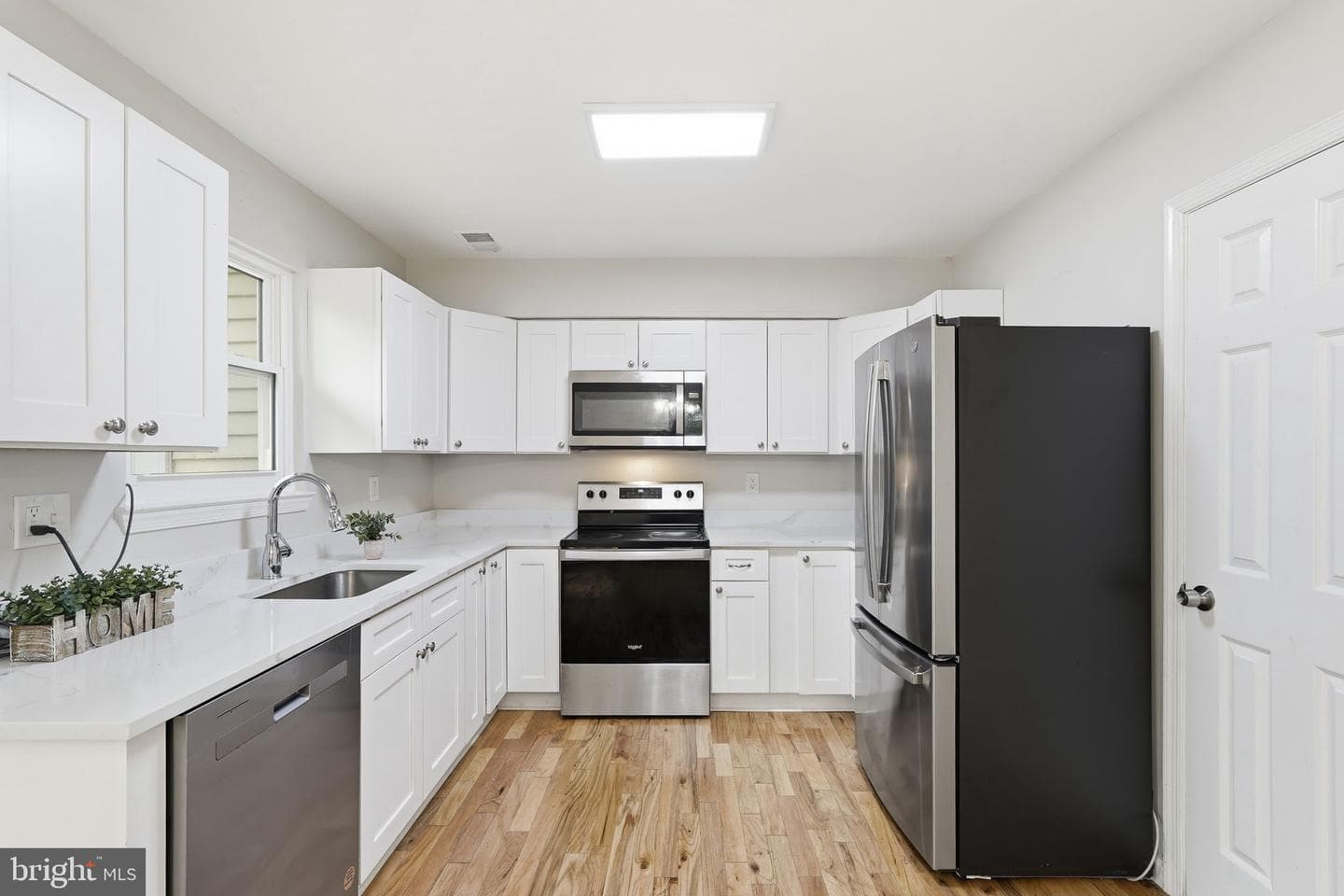 4517 Appledale Court photo 8