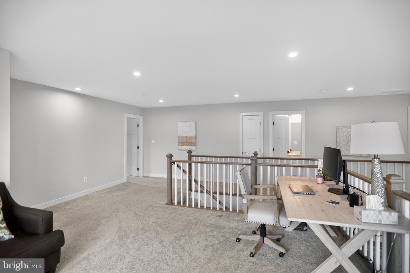 7979 International Drive photo 25