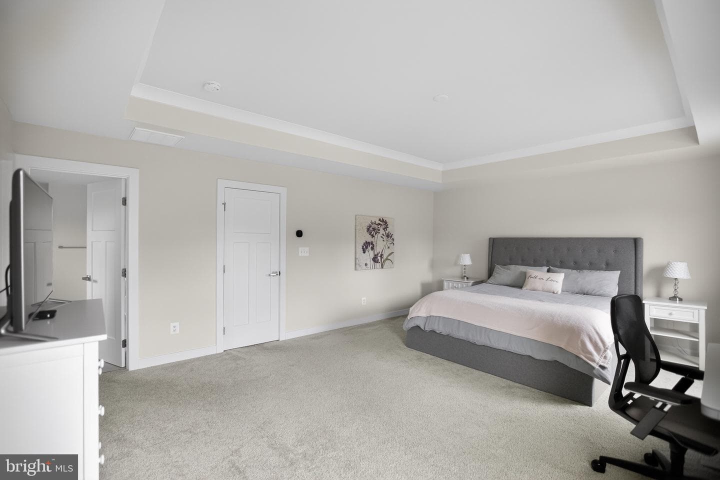 7979 International Drive photo 29