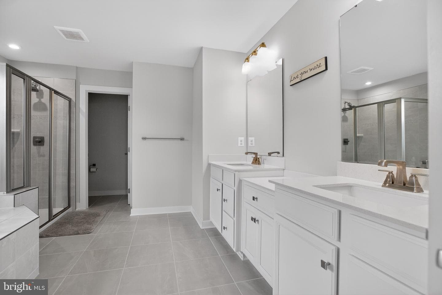 7979 International Drive photo 30