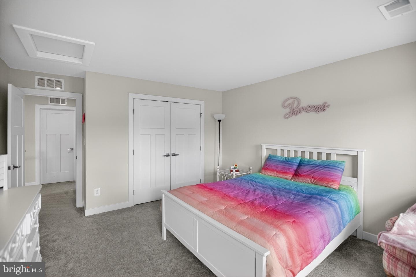 7979 International Drive photo 37