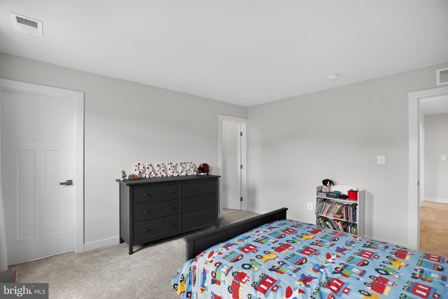 7979 International Drive photo 39