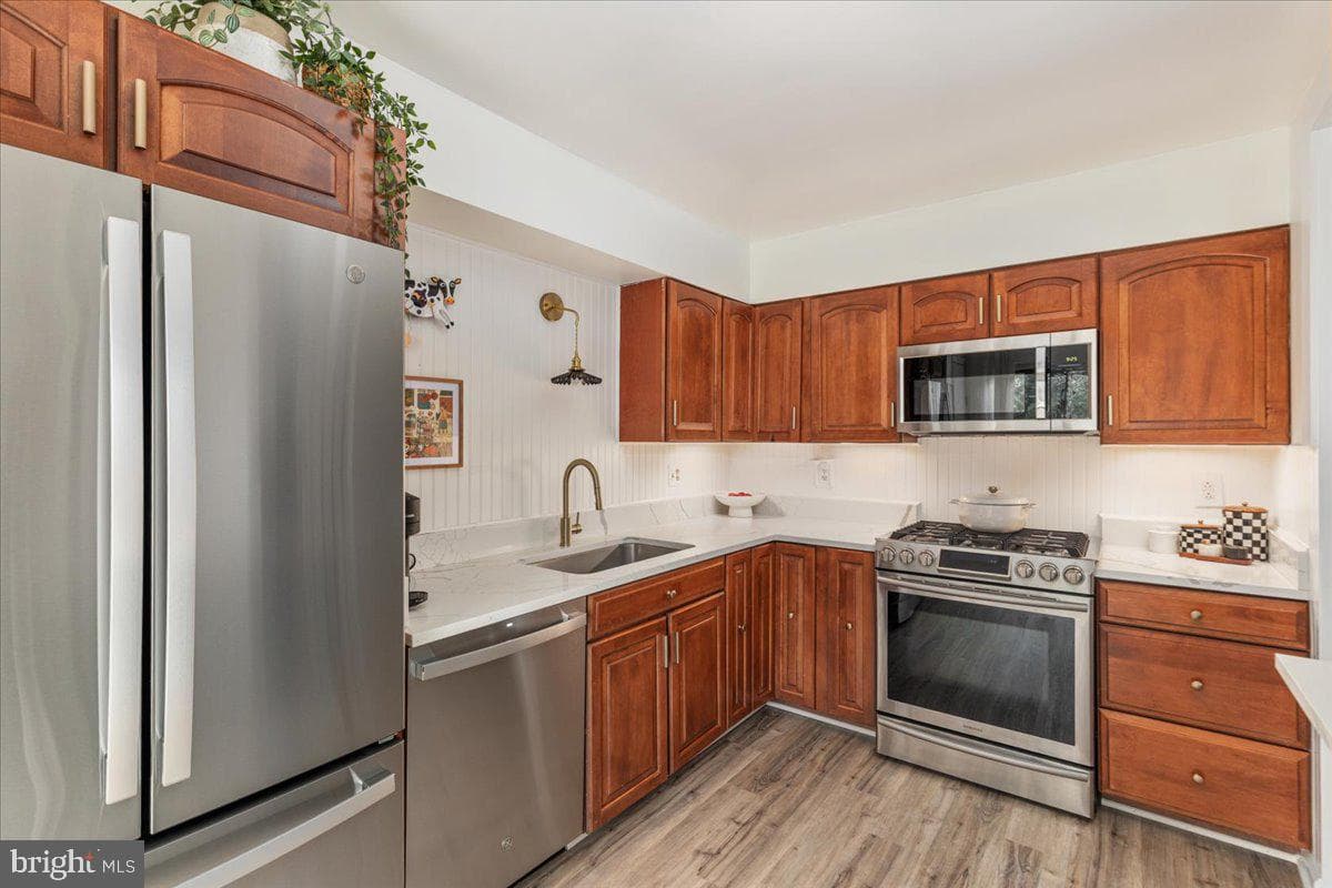 63 Pepper Tree Court photo 12