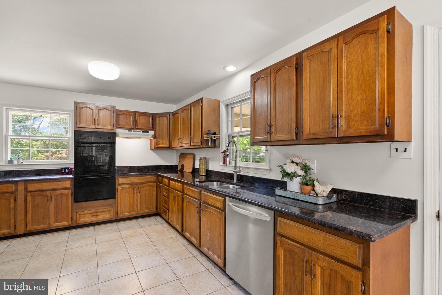 8131 Tall Pines Ln photo 11