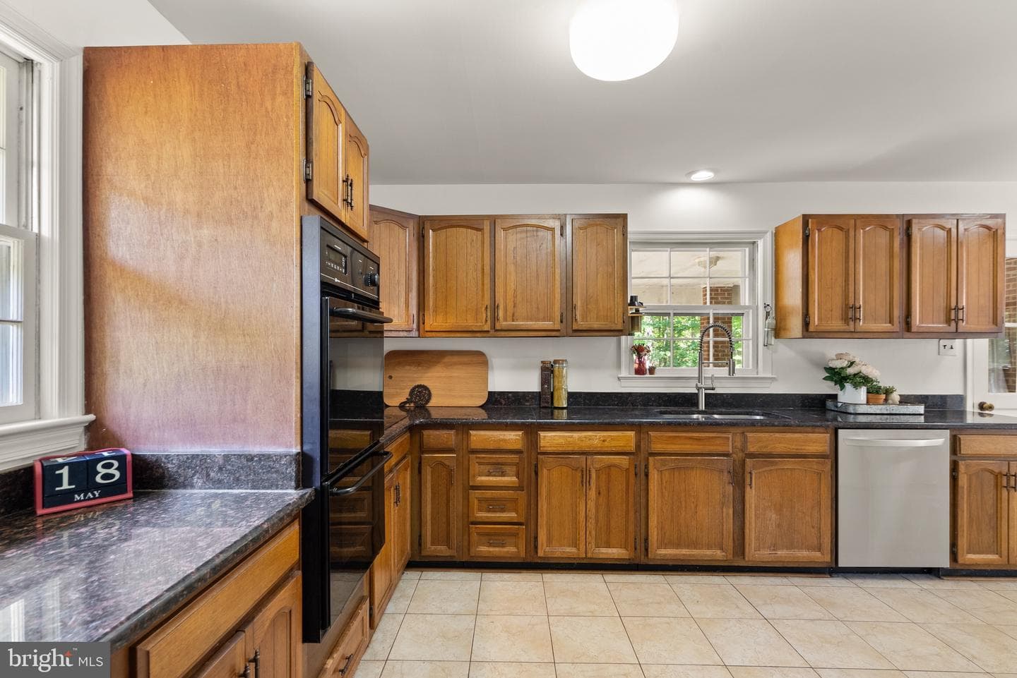 8131 Tall Pines Ln photo 7