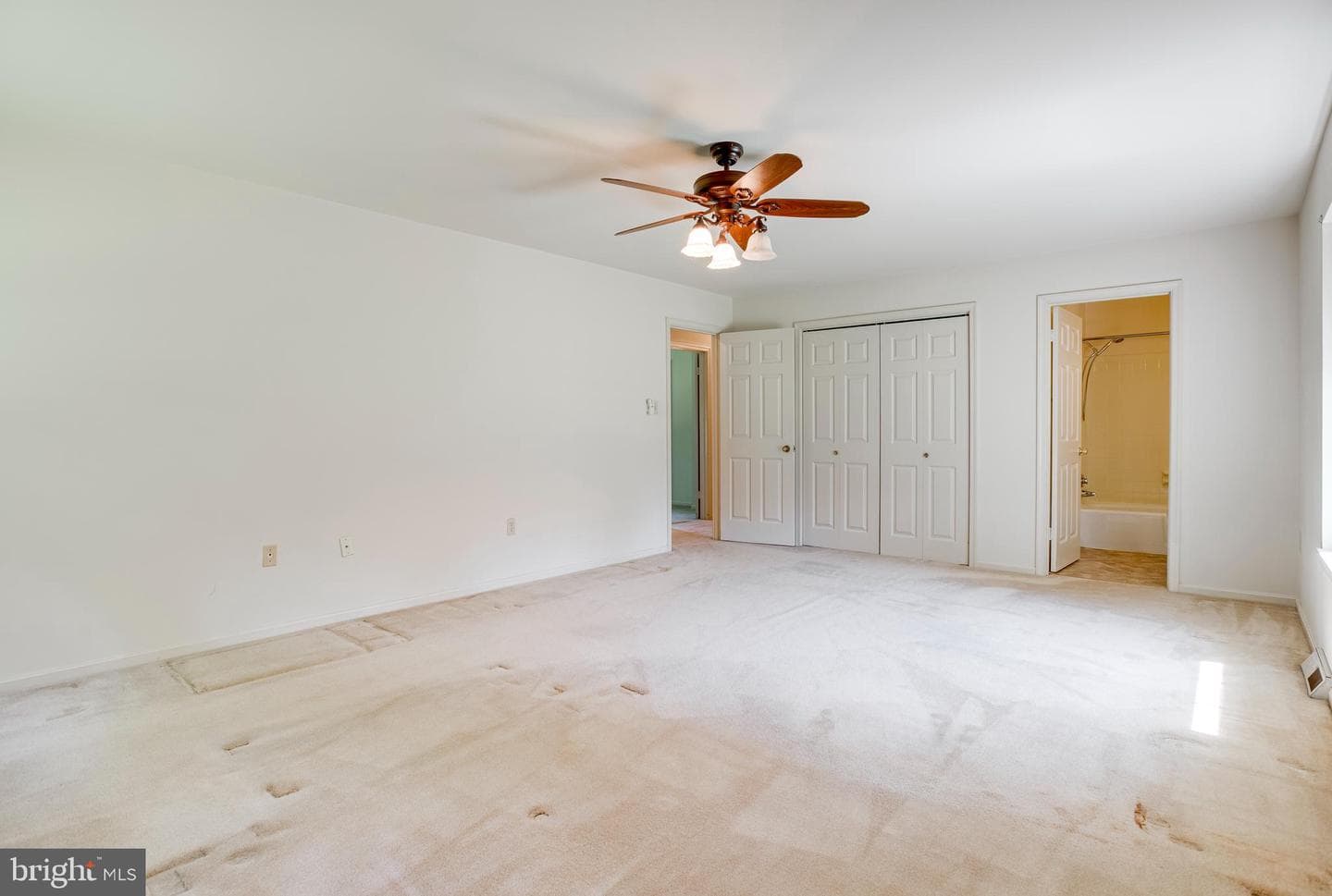 7077 Westmoreland Drive photo 24