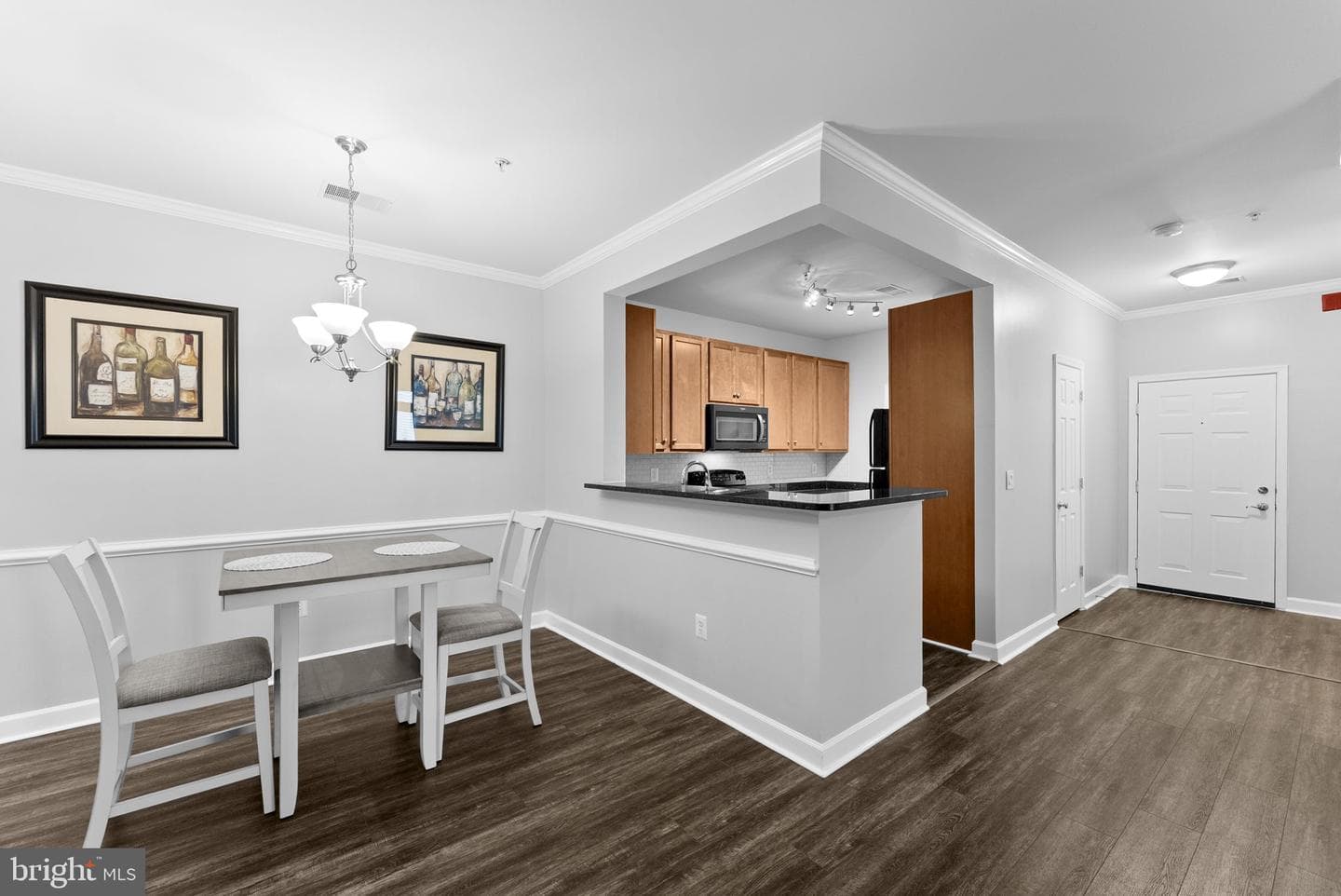 6161 Willow Pl # 208 photo 9