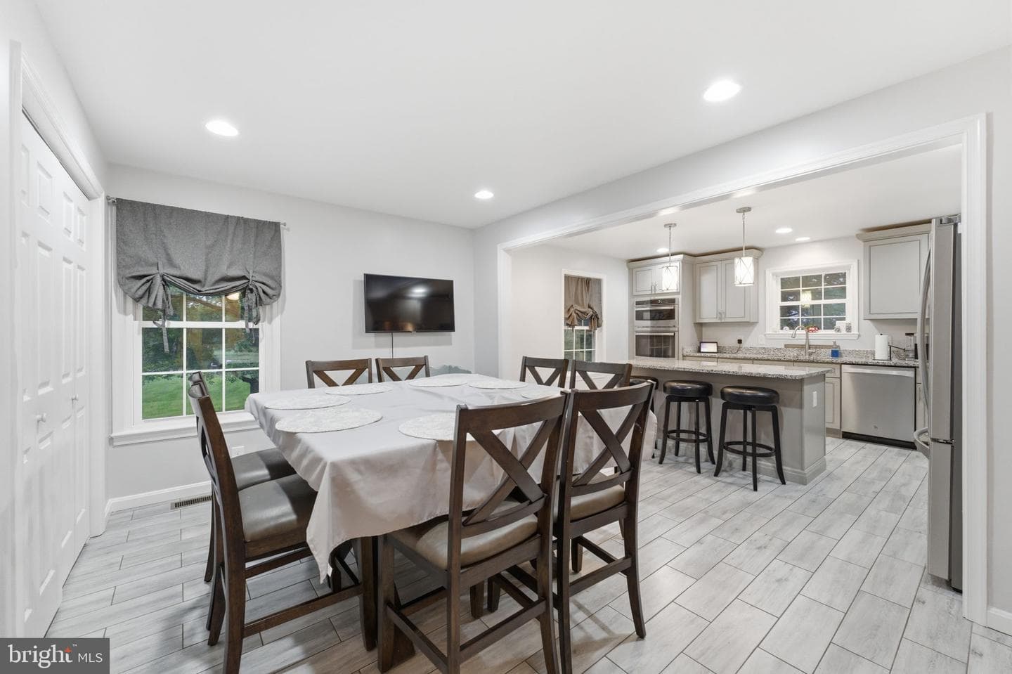 7376 Woodstone Court photo 32