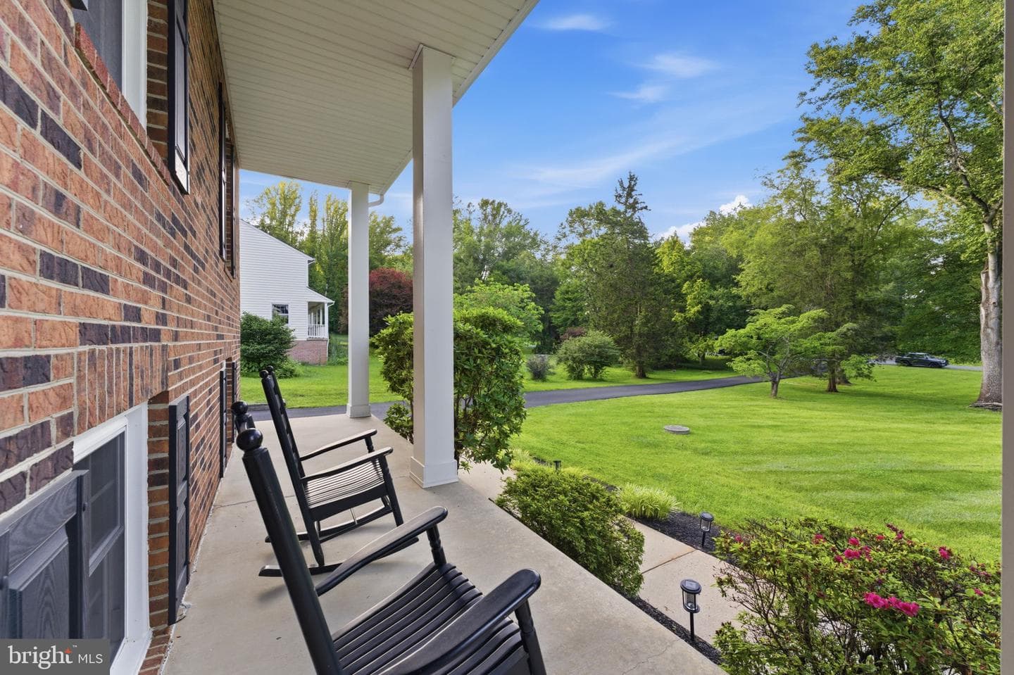 7376 Woodstone Court photo 5