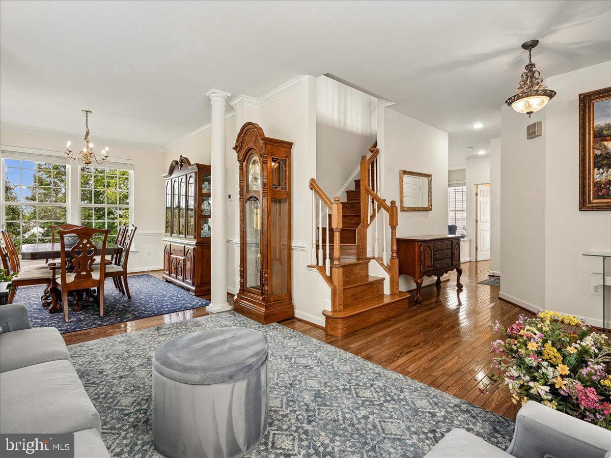 530 Estate Avenue photo 13