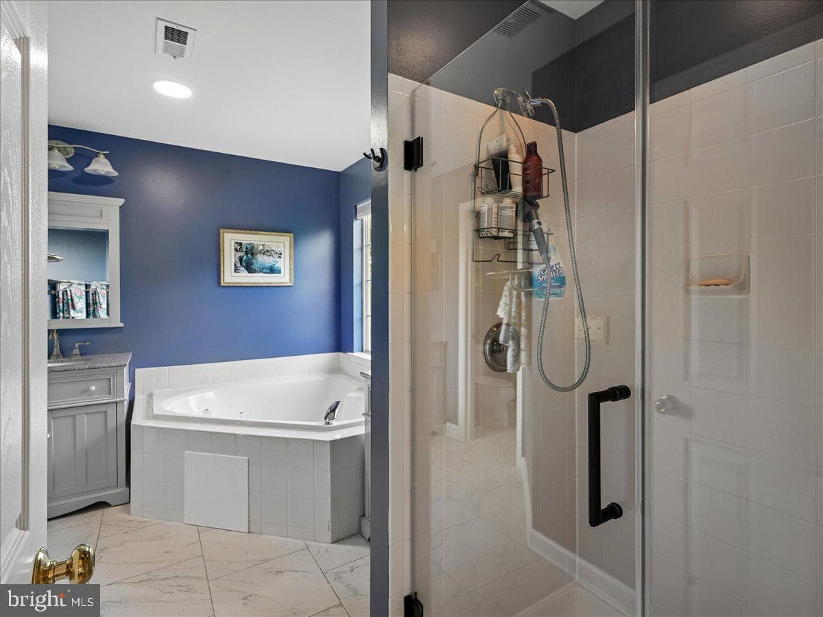 530 Estate Avenue photo 31