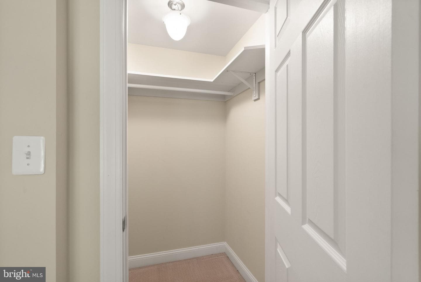 7188 Kenthurst Lane photo 55