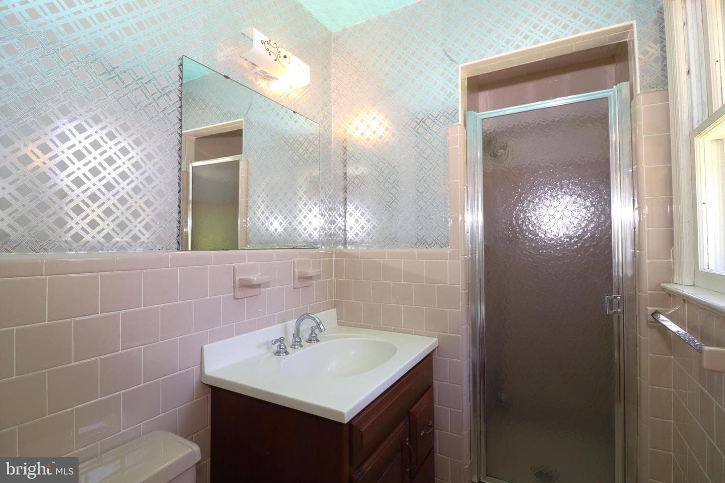 166 Elm Street photo 18
