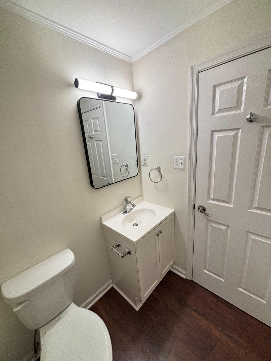 203 W Bowen Street photo 25